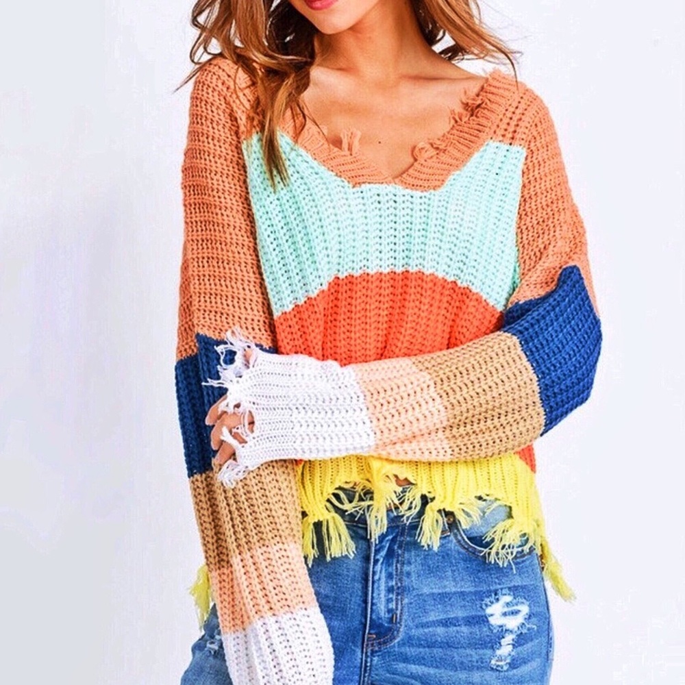Color Block Loose Knit V Neck Frayed Sweater - Picture 2 of 8